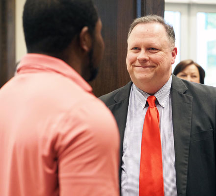 Rick Green talks to student Rick Green talks to student